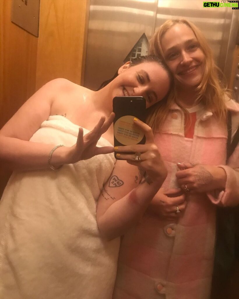 Lena Dunham Instagram - Happy Birthday to a stone cold fox with a heart of fire and a body like a race car. You may not be very polite via text message, but you’re absolutely who I’d choose to enter an apocalypse or be trapped in an escape room with (and I feel like we’ve tried both at least once.) I love you this and every year. I hope to spend the rest of my life copying your clothing and mannerisms and apologizing for your behavior.