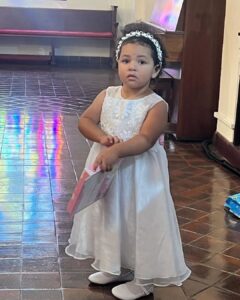 Lennox Instagram - Que Bendición , Gracias Dios por todo. Bautismo de Estefanía Gabriela !!!🕊️🕊️🕊️❤️#Lennox Catedral Episcopal San Juan Bautista