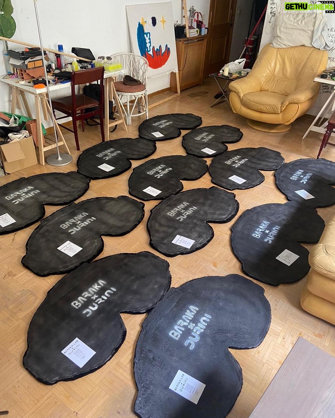 Lennox Instagram - BARAKA ❌ DURINI . Encargo de 12 alfombras para @lennox . Gracias por la confianza en este trabajo , pronto vienen cosas nuevas. Madrid, Spain