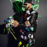 Lennox Instagram - @jeffhamilton by @danyweird Pieza única 1/1 creada con zapatillas @nike para @lennox 👽 ESTOY CREANDO ESTE MOVIMIENTO WEIRD CAMBIANDO LA FORMA DE CÓMO VEN LA ROPA Y HACIANDO PIEZAS DIFERENTES QUE SEAN RARAS FUERA DE LO NORMAL ESO ES DANY WEIRD ESTE ES MI MOVIMIENTO Gracias hermano @lennox por la confianza de llamarnos y unirte a nuestra gang 🔥🔥🔥🔥 Traje creado para el nuevo sencillo de @zion y @lennox junto a él dios del Trap@anuel se juntaron estas potencia musicales que orgullo participar en este proyecto junto a mi tutor @jeffhamilton Miami, Florida