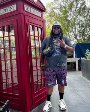 Lennox Instagram - Ya en #Mexico 🇲🇽 a darlo todo hoy en el @bajabeachfest 😎🤟🏾 #Lennox #Durini #Mamacita