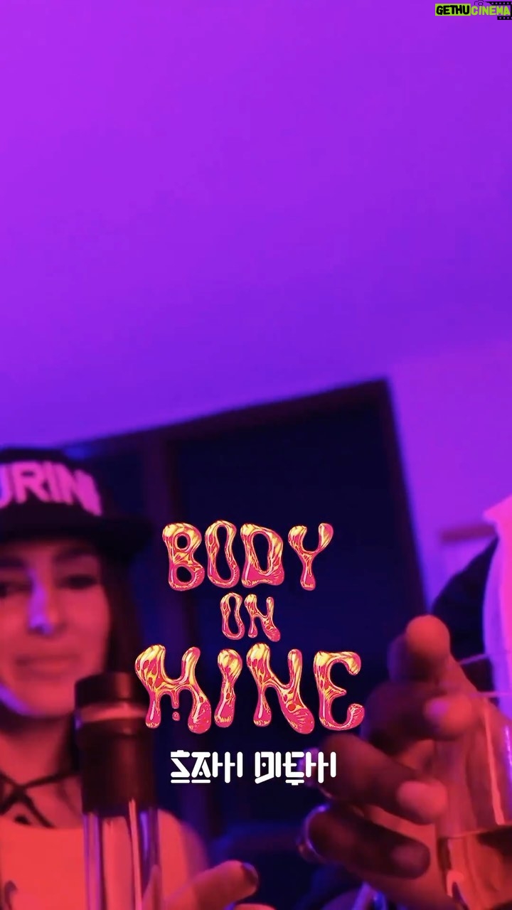 Lennox Instagram - #BodyOnMine del DuRiNi @samdiemofficial ya está disponible dale pa @youtube y escúchenla en todas las plataformas!!! 🤟🏾🔥▶️ #Lennox #Durini #Mamacita