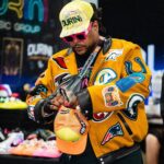 Lennox Instagram - Agradeciéndole a la gente de @shoeligans.fest y a todas las personas que se dieron cita. Gracias por apoyar nuestras marcas @durinistreewear @pvictories Vamo Pa Encima #DoWhateverYouWant #TomaqToma ! Una bellezaaaa Oh! 👕👟🔥#Lennox #Mamacita #LaZylaL @danyweird @dalaimua @durinipuertorico @durinistreetwear @ozzie.oficial @jcdeliz