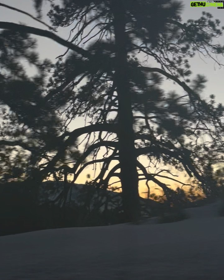 Leo Cidade Instagram - ❄️ vibe ❄️ 🫶🏻 Big Bear Lake, California