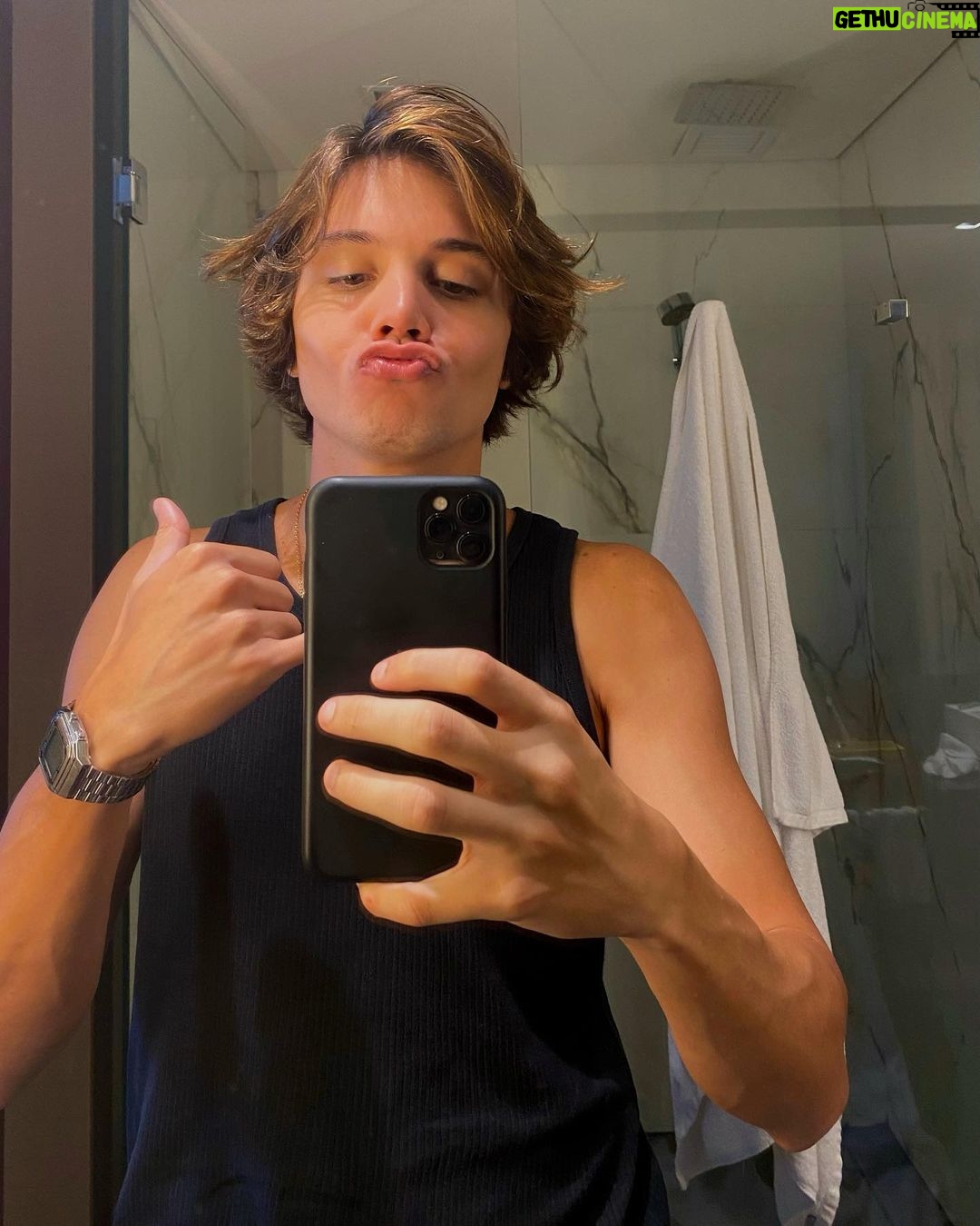 Leo Cidade Instagram - El Pre$idente / Jogo Da Corrupção dump 🎬 Montevideo, Uruguay