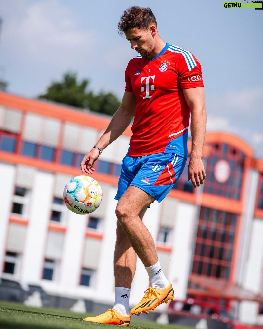 Leon Goretzka - 122.5K Likes - Lockerer Aufgalopp 🐎 bevor es später zur Nationalmannschaft geht 🇩🇪⚽️