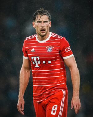 Leon Goretzka Instagram - Ein ganz bitterer CL-Abend der sich auch einen Tag später nur schwer verdauen lässt. #miasanmia #immerweiter