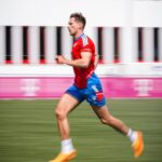 Leon Goretzka Instagram – Lockerer Aufgalopp 🐎 bevor es später zur Nationalmannschaft geht 🇩🇪⚽️