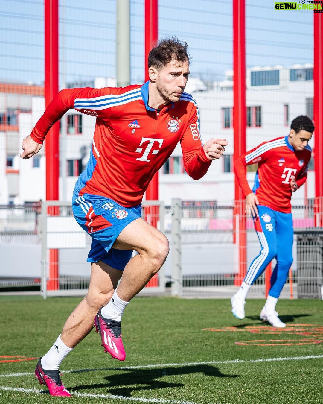 Leon Goretzka - 161.7K Likes - Winning team 🤝🏼 @fcbayern