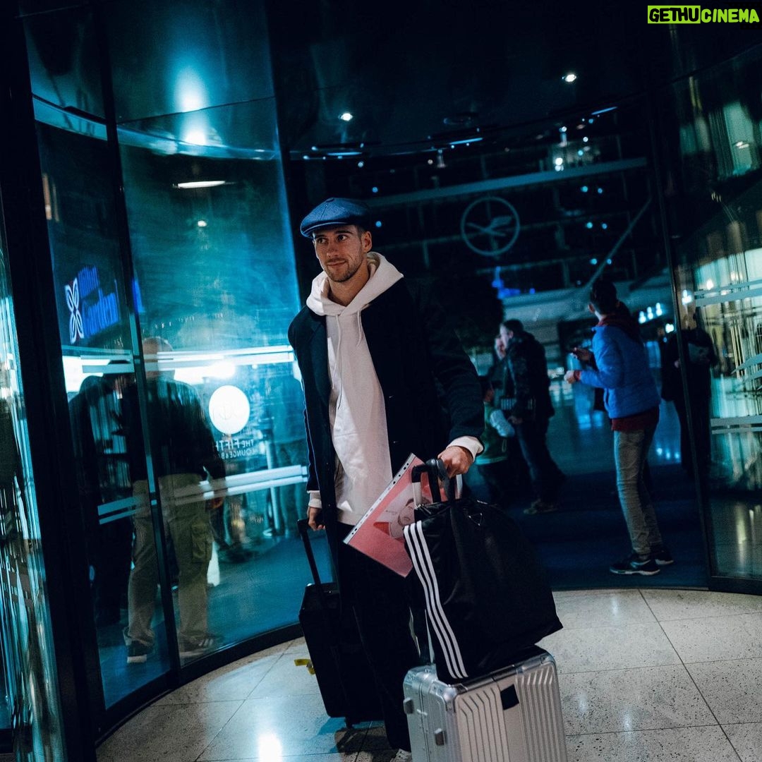 Leon Goretzka Instagram - @dfb_team 📍Frankfurt