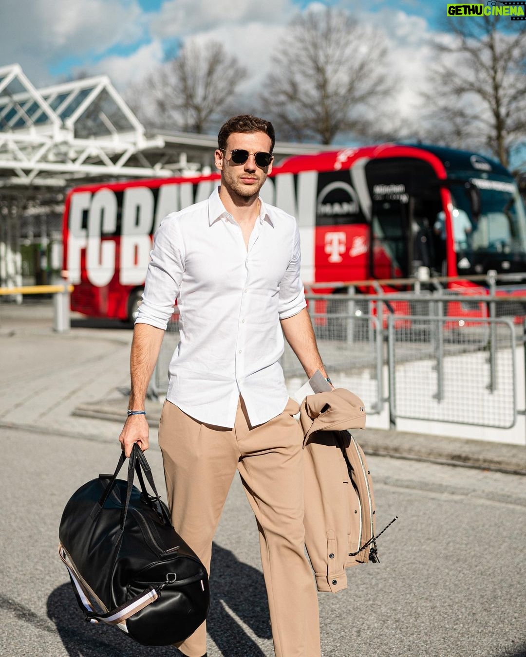 Leon Goretzka - 105.3K Likes - On our way to Barcelona 🛫 @championsleague