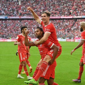 Leon Goretzka Instagram - TEAM ‼️ @fcbayern