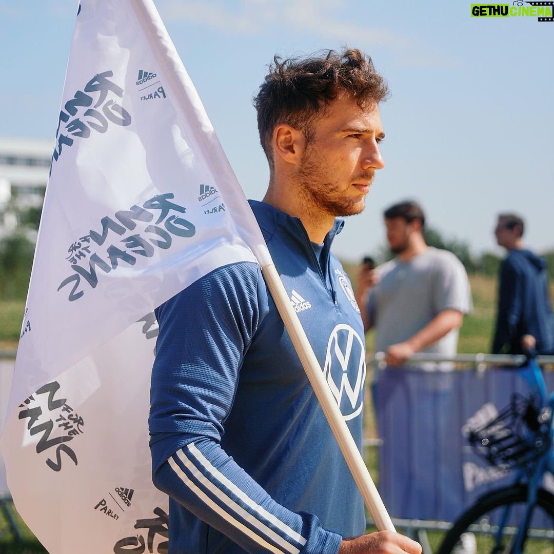 Leon Goretzka Instagram - #RunForTheOceans at adidas HQ. 🏃🌊 @adidas x @dfb_team x @parley.tv