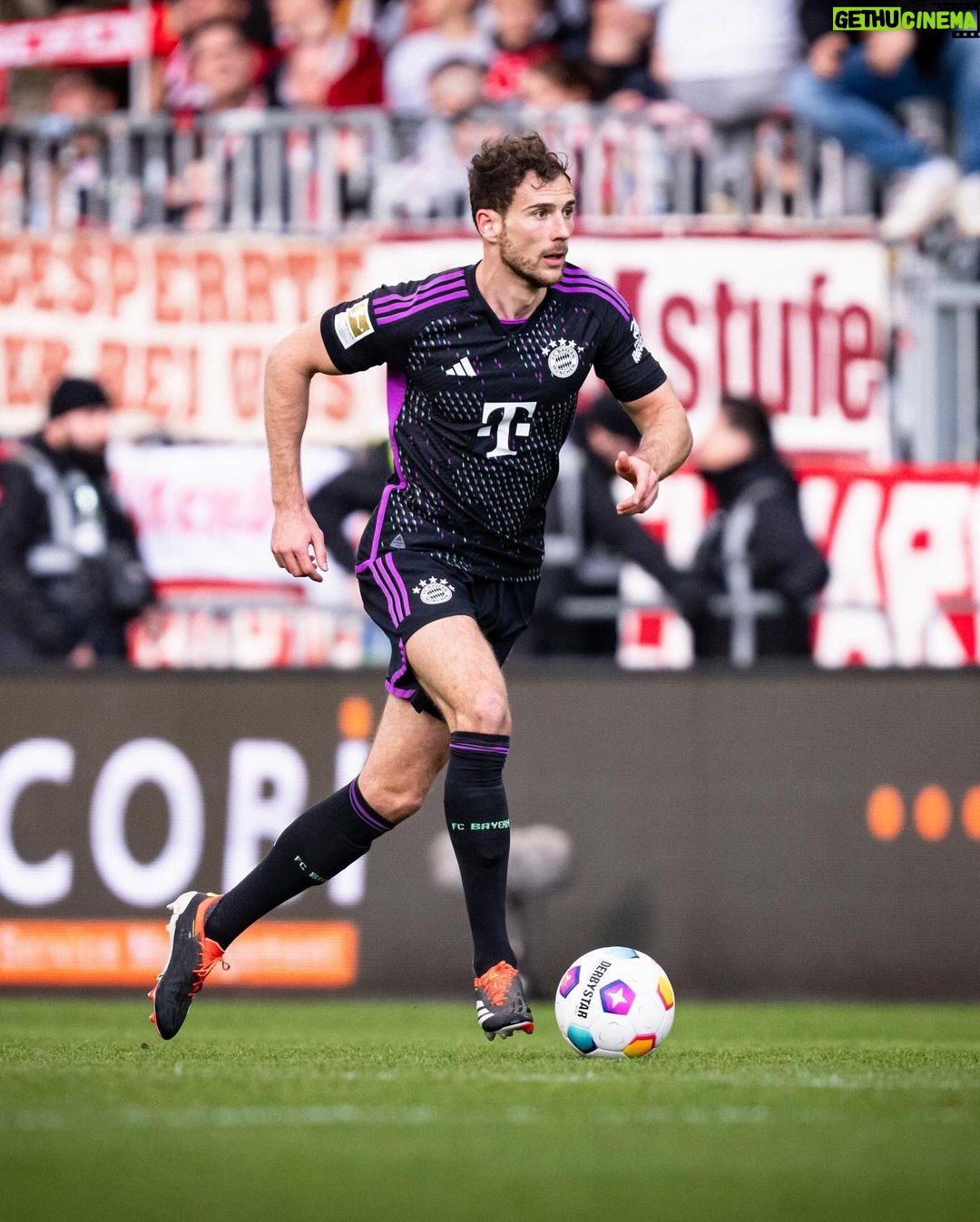 Leon Goretzka Instagram - Another „Tor-Festival“ 💪🏼🔴⚪️ @fcbayern