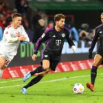 Leon Goretzka Instagram - Sechster Bundesligasieg in Folge auf schwierigem Geläuf 😅 ✔️ Füße hochlegen und Wochenende genießen !! 😎💪🏼 @fcbayern