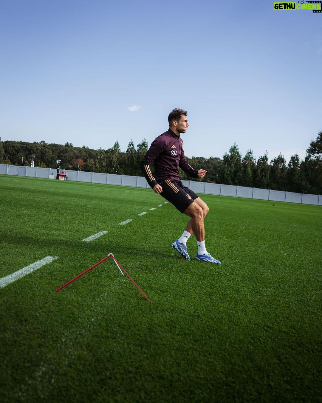 Leon Goretzka Instagram - Some impressions of our first days in 🇺🇸📸