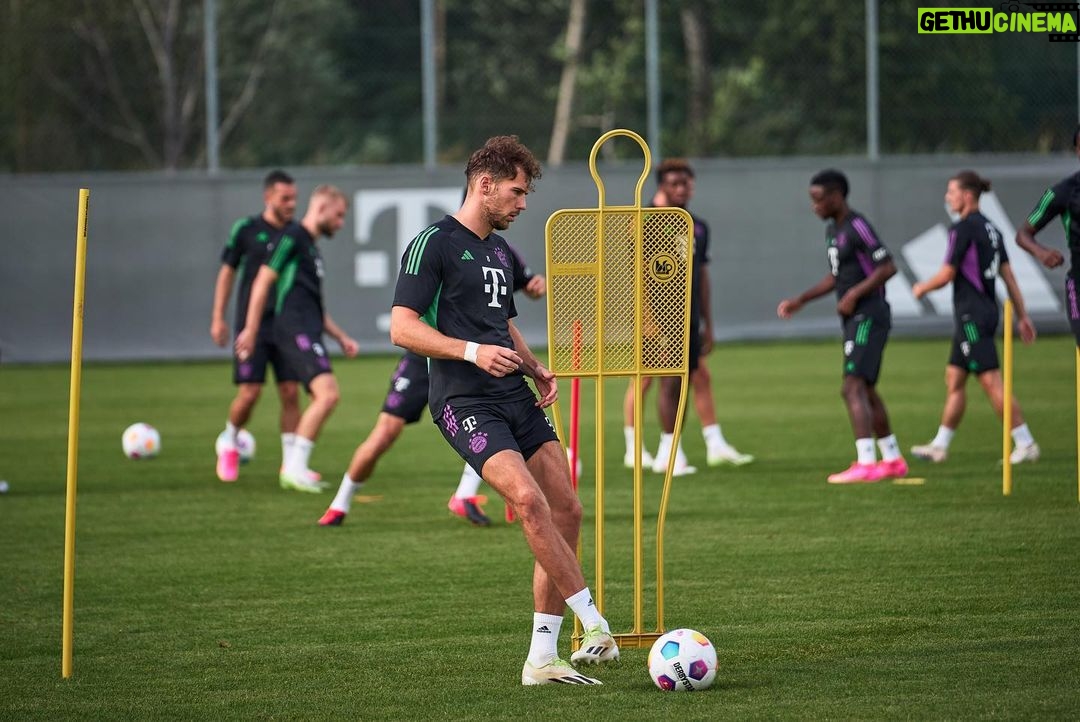 Leon Goretzka Instagram - Trainingslager am Tegernsee ✔️🔥 @fcbayern // thx an alle für den Support 🙏🏻