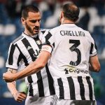 Leonardo Bonucci Instagram - Era il 2010 quando ci siamo incontrati. Quanta strada fatta insieme.. Uno accanto all’altro attraverso vittorie memorabili. Sfide in cui eravamo uno la spalla dell’altro. Abbiamo toccato il cielo europeo alzandola più in alto che potevamo. In questo lungo percorso abbiamo gioito, sofferto, condiviso, discusso e lottato sempre pensando al bene dell’altro proprio come fanno due amici. Perché Tu, sei uno dei pochi, veri amici che il calcio mi ha regalato. La nostra amicizia continuerà certamente fuori dal campo, ma davanti a questa chiusura del cerchio che il calcio mette davanti ad ognuno di noi, il mio GRAZIE più grande non poteva mancare. Sei stato un esempio per Me. Per milioni di tifosi. Per un’infinità di ragazzini che sognano di diventare come Chiello! Ci sarà una nuova tappa che ti aspetta…ma ora è il momento di goderti la tua famiglia… Ci vediamo presto Capitano. Ti voglio bene.