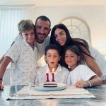 Leonardo Bonucci Instagram – Tu sei il nostro primo Amore, l’alba quotidiana delle nostre responsabilità, lo sprono ad essere migliori giorno dopo giorno.

Sei la dimostrazione di quanto il lavoro amorevole trovi sempre risposte.

Sei l’esempio da seguire, per maturità, tenacia ed educazione, per i tuoi fratelli.

Che la leggerezza possa essere sempre fedele compagna in questo viaggio speciale che abbiamo il dono di condividere fianco a fianco.

Ti amiamo più di quanto 11 anni fa potessimo mai immaginare! 🤍✨

#happybirthday #love #family Marina Di Pietrasanta, Toscana, Italy