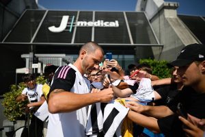 Leonardo Bonucci Instagram - Alla fine, degli uomini, contano il cuore e le intenzioni. Per questo, anche oggi, come ogni anno, per me è un bellissimo giorno.