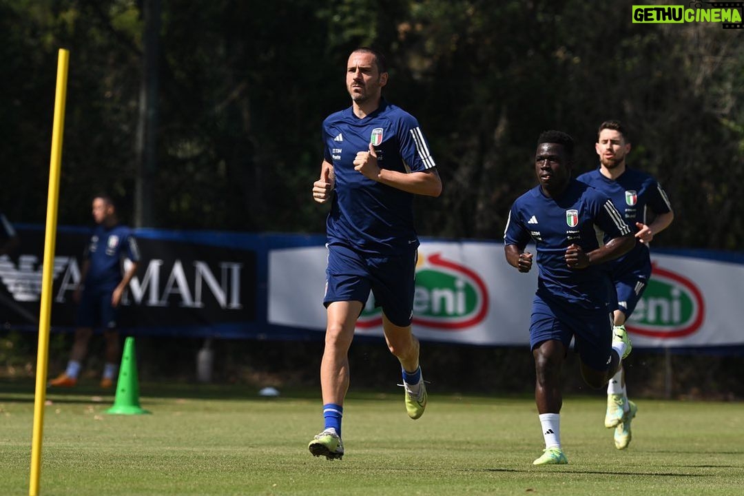 Leonardo Bonucci Instagram - Giorni azzurri 🇮🇹 #LB19 #VivoAzzurro