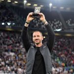 Leonardo Bonucci Instagram - Grazie 🤍🖤 #LB19 #FinoAllaFine Allianz Stadium