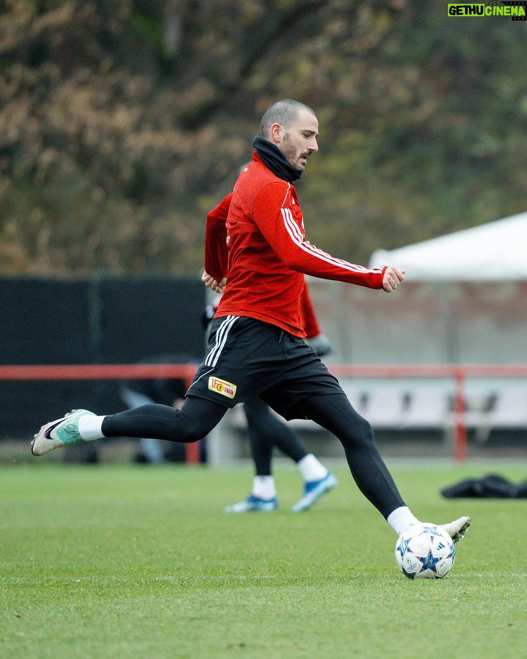 Leonardo Bonucci Instagram - Back to the pitch 🏃♂️
#EisernUnion