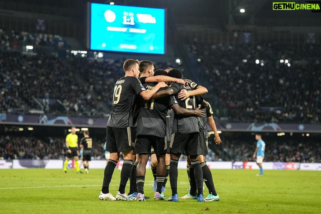 Leonardo Bonucci Instagram - UNVEUROPA!!! More than a point. #EisernUnion Stadio Diego Armando Maradona, Napoli