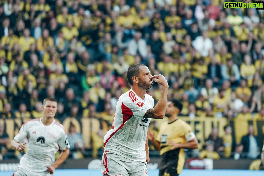 Leonardo Bonucci Instagram - Hard-fought match, upset for our fans. Proud for my first goal in the Bundesliga. #EisernUnion Signal Iduna Park Stadium, Dortmund, Germany