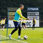 Leonardo Bonucci Instagram – Training on the pitch 🟡🔵