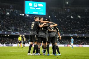 Leonardo Bonucci Instagram - In questa mia probabile ultima stagione mi ero prefissato di tornare a giocare con continuità e all’estero. L’Union mi ha offerto questa possibilità ma nel frattempo gli obiettivi del Club sono cambiati a stagione in corso e con grande rispetto fra tutti, presidente dirigenti e allenatore, si è deciso di continuare ognuno per la propria strada. 

Grazie a tutti i miei compagni e allo staff, una famiglia che mi ha reso più agevole la vita in questa mia inedita esperienza all’estero. 

Oggi cambio nazione, ma non obiettivi.
E per un’ultima volta permettetemi di urlare #EisernUnion!
_

In what is likely my last season, I had set out to return to playing regularly and abroad.
Union offered me this chance, but in the meantime, the Club’s objectives changed during the season and, with great respect among everyone, the president, executives, and coach, it was decided to go our separate ways.

Thank you to all my teammates and staff, a family that made my life easier in this unique experience abroad.

Today I change country, but not goals.
And for one last time, allow me to shout #EisernUnion!