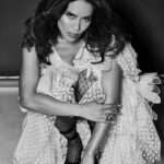 Lesley-Ann Brandt Instagram - 🖤