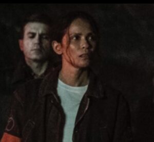 Lesley-Ann Brandt Instagram - I remember this night. My first day. 21 degree windchill. This is the look of a South African just trying to survive that. 🥶 😂@amcthewalkingdead The Ones who live airs this Sunday on @amc_tv #rickgrimes #pearlthorne #theoneswholive
