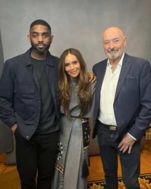 Lesley-Ann Brandt Instagram - Great time at @official_tca with @amcthewalkingdead and the rest of the @amc_tv family. #theoneswholive