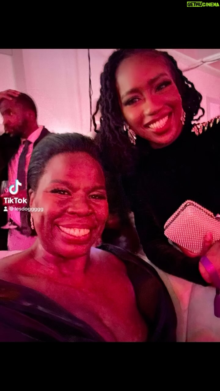 Leslie Jones Instagram - Met so many FABULOUS PEOPLE last night! Thank you @naacpimageawards for having me!!