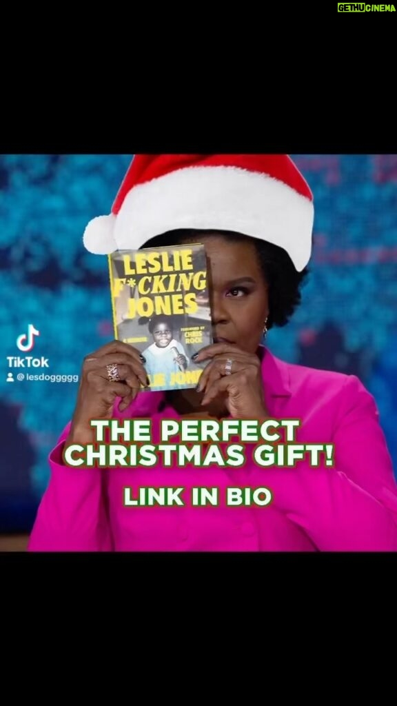 Leslie Jones Instagram - Y’all it’s a week til Christmas, go to Barnes and Noble and get the singed edition of my book! Or get the audiobook, its a very different version! The perfect Christmas gift! @barnesandnoble