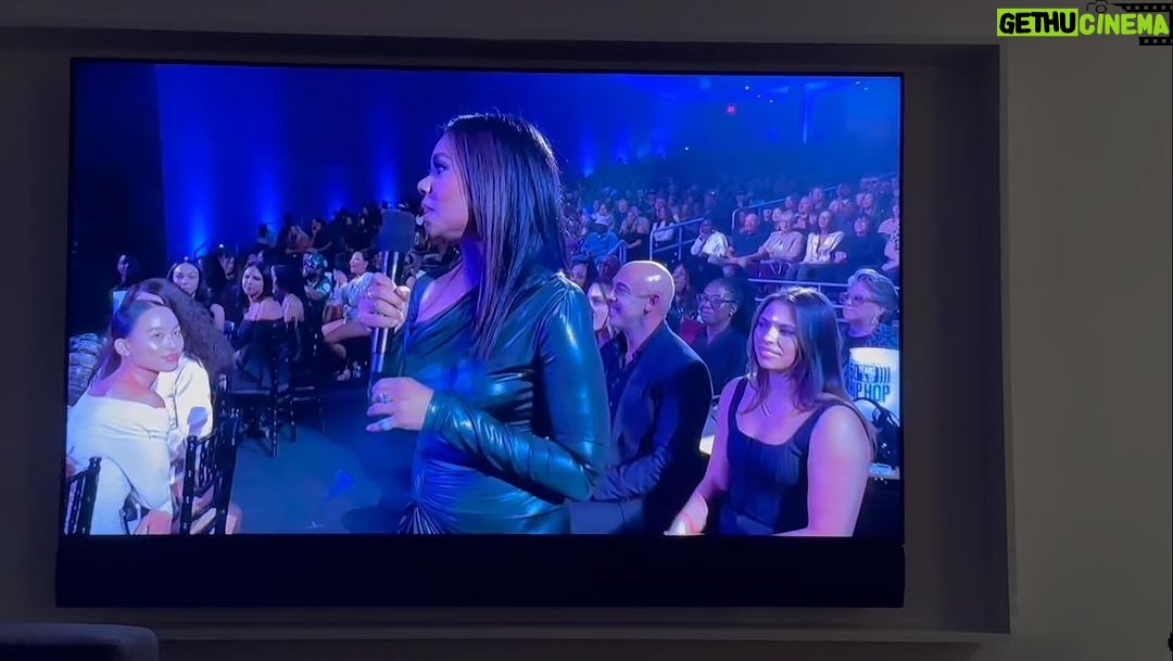 Leslie Jones Instagram - MC BABY!! It take a lot to be a MC!! #HIPHOPYALL