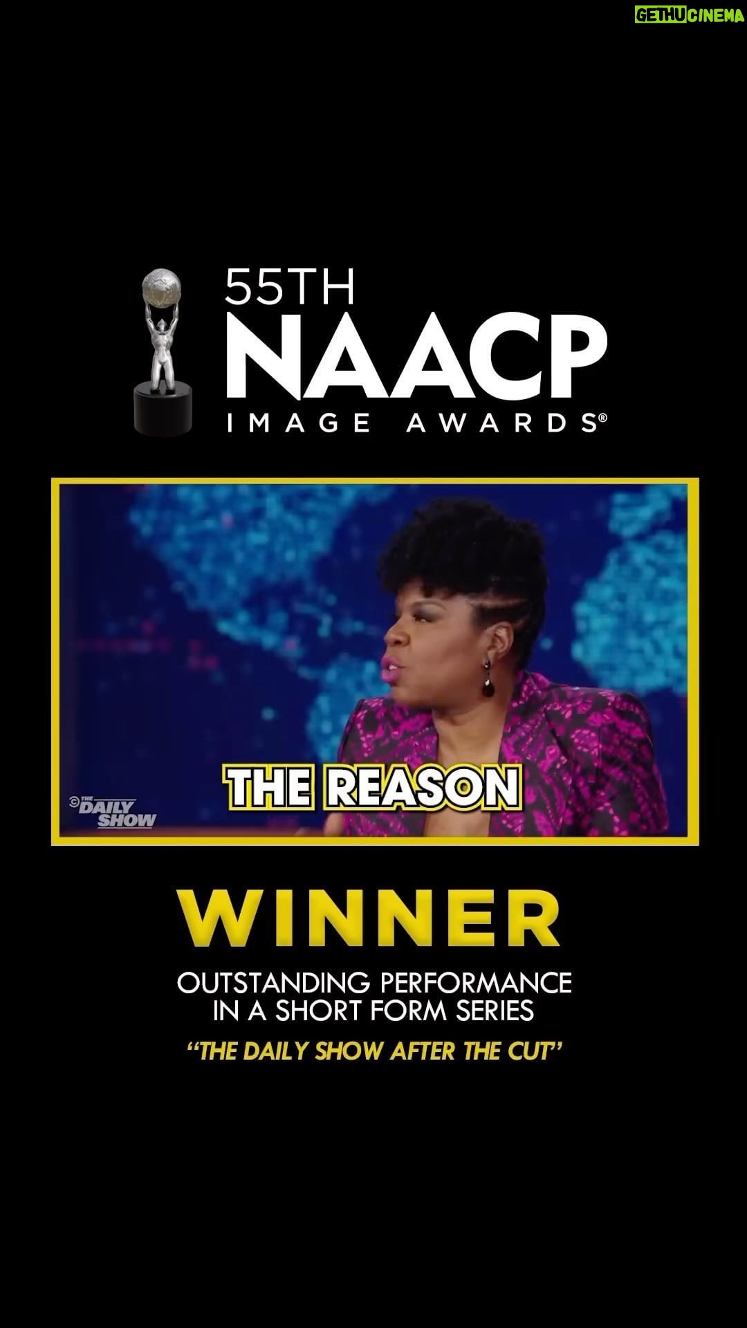Leslie Jones Instagram - Feeling blessed right now. I am so honored and thankful to @naacpimageawards for recognizing the words I shared about the NEED for us as a society to protect both our reproductive rights and organizations like @plannedparenthood during my stint on @thedailyshow this past November. As of the time of this post, twenty-one states ban abortion or restrict the procedure earlier in pregnancy than the standard set by Roe v. Wade, which governed reproductive rights for nearly half a century until the Supreme Court overturned the decision last year. We need to keep the pressure! Show up and vote for officials who support reproductive rights and PROTECT PLANNED PARENTHOOD!!! Hit the link in my bio to learn how you can get involved. LOVE Y’ALL