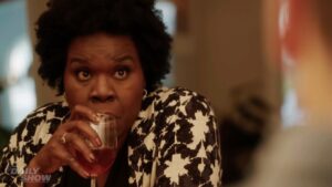 Leslie Jones Instagram - What’s the key to surviving Thanksgiving this year? It’s @lesdogggg