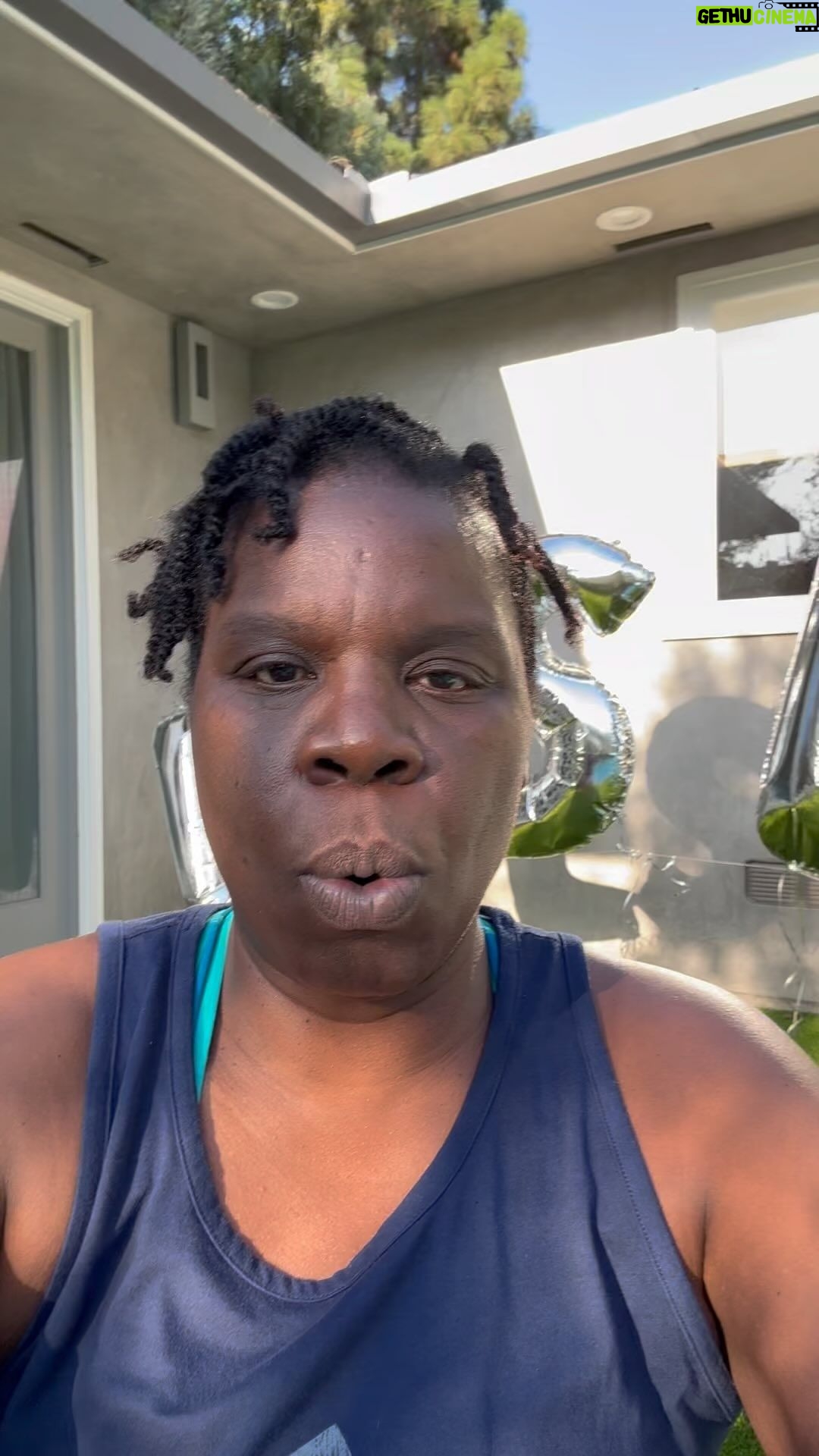 Leslie Jones Instagram - Yo Toronto!! I’m coming to your city Saturday September 23rd get your tickets link is in my bio see y’all soon!