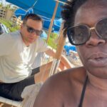 Leslie Jones Instagram - Where can sf eat out last night in paradise Maui!!