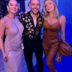 Letícia Spiller Instagram - Que show amigos! Que noite!! Muito Axé e muito amor queridos @paollaoliveirareal @diogonogueira_oficial e muito sambaaaaa!! 💙⚡️🙏🏽