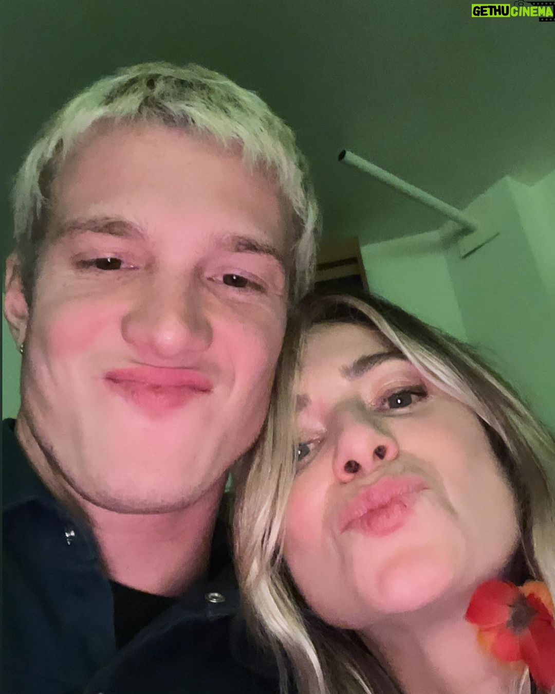 Letícia Spiller Instagram - Ainda em êxtase com essa celebração de amor ao nosso Bituca!! Que felicidade honrar a tua existência! @miltonbitucanascimento Só amor, mais e muito mais amor!! ❤️❤️❤️❤️❤️❤️