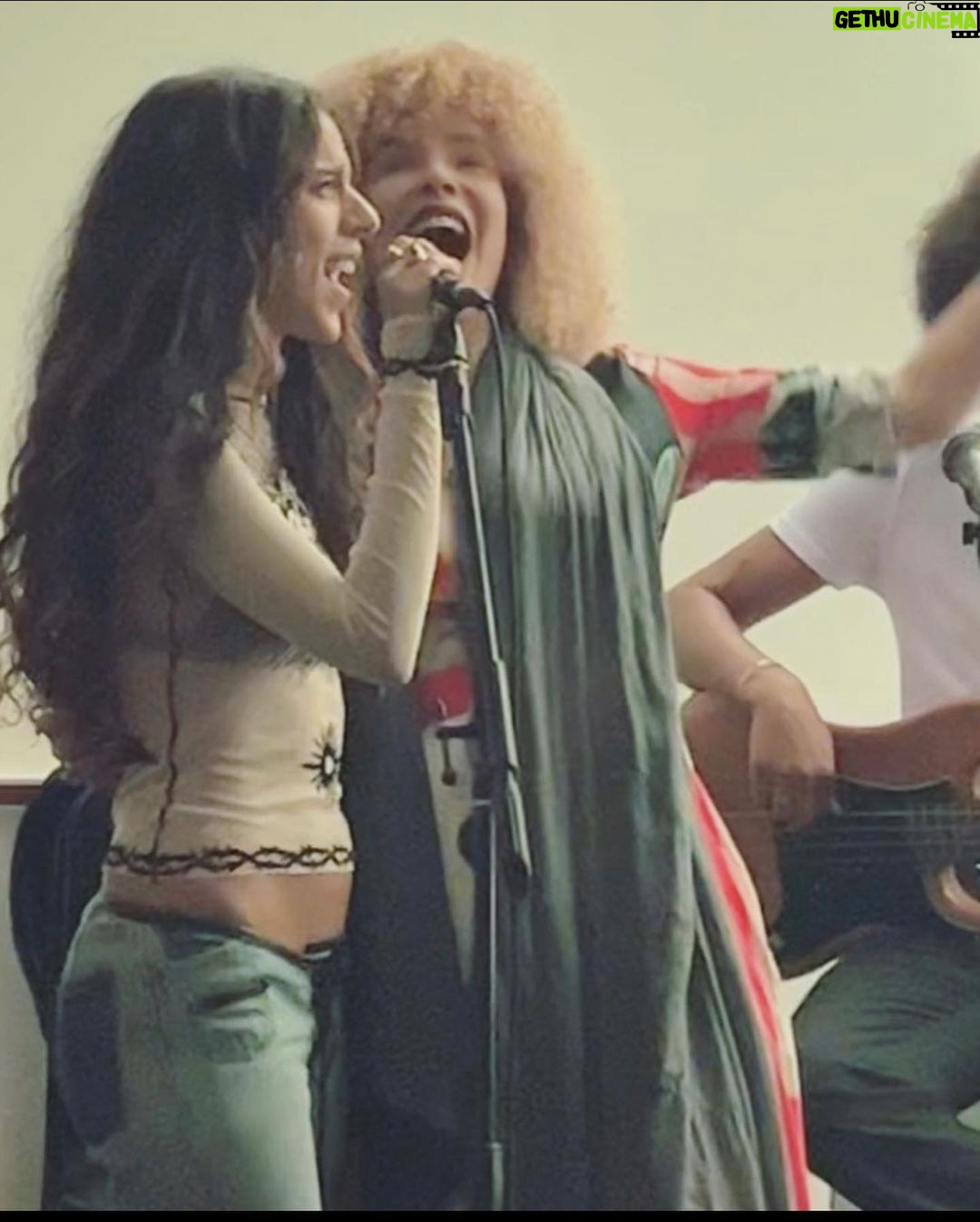 Letícia Spiller Instagram - Ainda em êxtase com essa celebração de amor ao nosso Bituca!! Que felicidade honrar a tua existência! @miltonbitucanascimento Só amor, mais e muito mais amor!! ❤️❤️❤️❤️❤️❤️