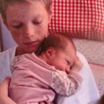Letícia Spiller Instagram - Minhas eternas crianças … Estejam sempre acesas…sempre .. sempre 🌸❤️🙏🏽💫 Feliz #diadascrianças