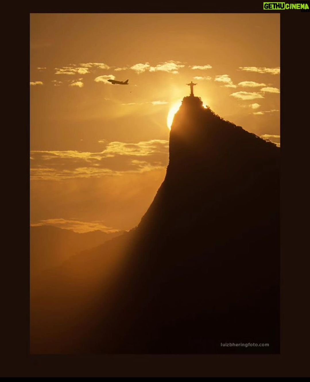 Letícia Spiller Instagram - Não tem cenário mais lindo que o aniversariante do dia! E esses registros magníficos do @luizbhering são pra desejar parabéns à Cidade Maravilhora, por seus 459 anos! ✨ #errejota #rj #riodejaneiro