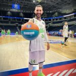 Levan Goroziya Instagram - Размял, сегодня, кости на ВТБ Арене поучаствовав в игре организованной лигой ВТБ и Спинальным центром под руководством Д.Н.Дзукаева, который поставил на ноги ни одного профессионального спортсмена. За моей спиной, тоже приглядывают, за что им большое спасибо. Завтра продолжаем баскетбольные выходные. ВТБ АРЕНА - Центральный Стадион