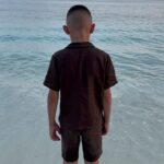 Levan Goroziya Instagram - Быть рядом с ними. Слышать их смех. Разговаривать о будущем. Вспоминать и фантазировать. Есть бесконечно арбуз, панкейки и пить манго джус. Смотреть на звезды и корчить рожи акулам. Играть в дартс и читать книги. Бесконечно целоваться и обнимать их. Видеть, как они счастливы. Смотреть в джунглях человека-паука и набивать живот попкорном. Нырять бомбочкой и изображать дельфинов. Понимать их с полуслова. Благодарить бога за возможность. Выдохнуть и вдохнуть. И навсегда оставить в памяти. Дать клятву и загадать вернуться снова. Семья всегда на первом месте! @vakkarumaldives спасибо за уют и заботу! Еще одна семейная мечта со стены желаний в копилку. А сколько таких еще. ❤️ Vakkaru Maldives
