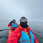 Levan Goroziya Instagram - Точно один из самых запоминающихся дней в этом году. Атлантический океан. Идет снег. Я в каяке, как в красном болиде рассекающем воду. Айсберги на расстоянии руки. Кит плавающий рядом. И улыбка не сползающая с лица ни на секунду. Спасибо @transformator.travel за заботу в этом приключении и эти эмоции на всю жизнь.