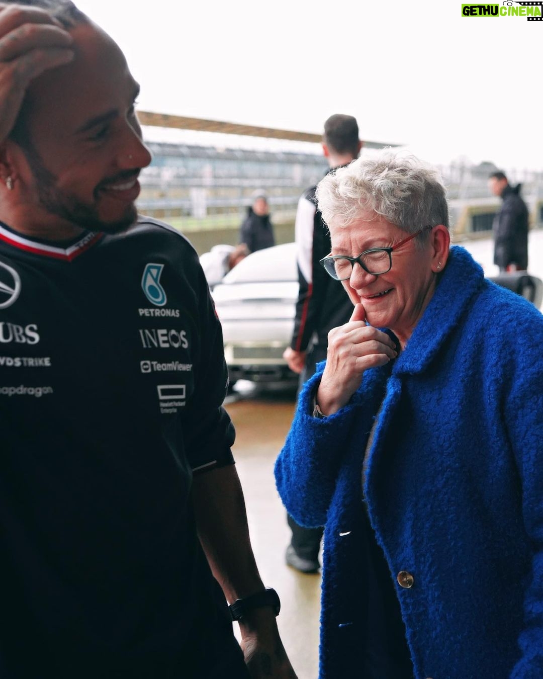 Lewis Hamilton Instagram - Happy Mother’s Day, mum. After all these years she came to her first car launch, and naturally had to get out on track 😂 I’m forever grateful for your love, support, sacrifice. Thank you for being here for me no matter what. Thank you for everything ❤️